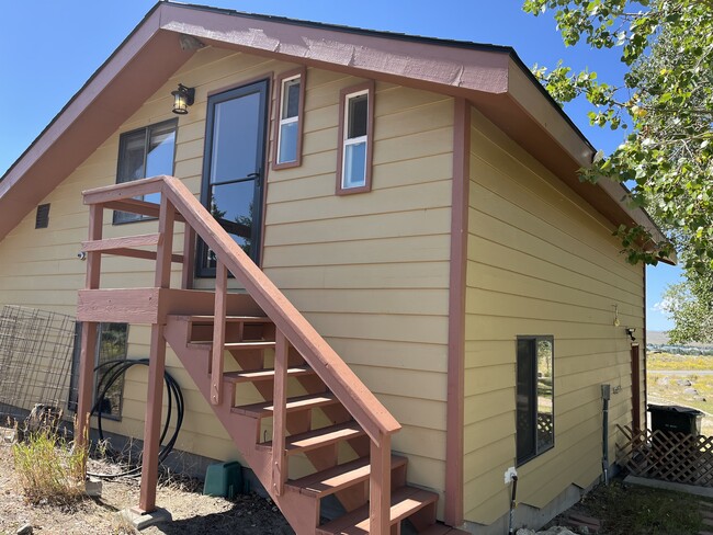 38 Orcutt Dr, Unit 38 Orcutt studio