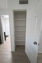 220 N 22nd Pl, Unit Unit 2017 in Mesa, AZ - Foto de edificio - Building Photo