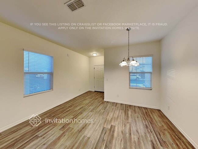 218 N 201st Ave in Buckeye, AZ - Foto de edificio - Building Photo