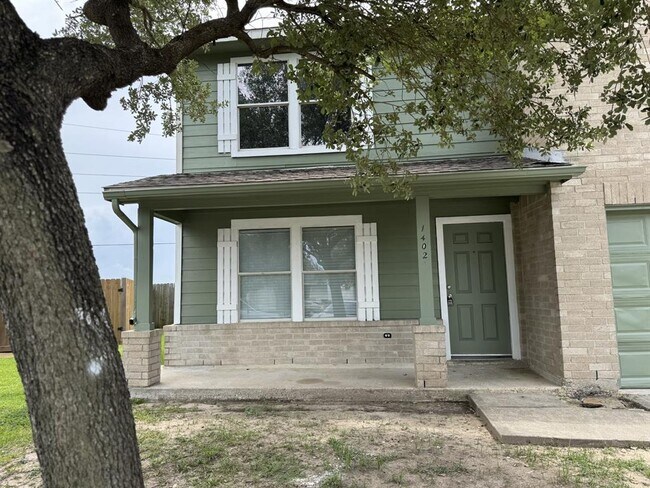 property at 1402 Grand Prince Ln