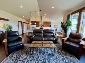 4421 Ethan Way in Bozeman, MT - Building Photo - Building Photo