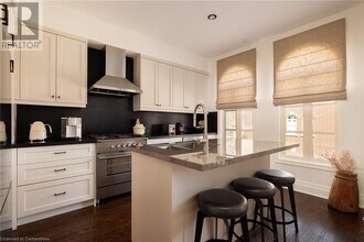 31 Brownstone Ln in Toronto, ON - Building Photo - Building Photo