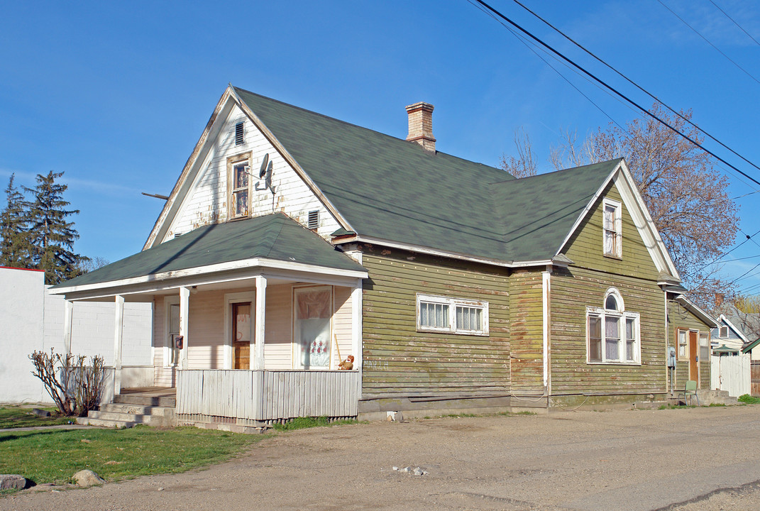 309 N Kimball Ave in Caldwell, ID - Foto de edificio