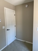 465 W 5th St, Unit 2 in Winona, MN - Foto de edificio - Building Photo