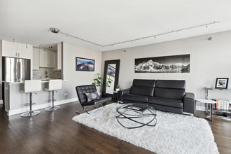 345 N La Salle Dr in Chicago, IL - Building Photo - Building Photo