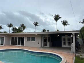 1951 NE 185th Ter in North Miami Beach, FL - Building Photo - Building Photo