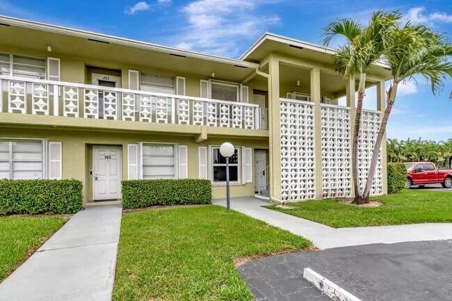 1140 Mahogany Way in Delray Beach, FL - Building Photo - Building Photo