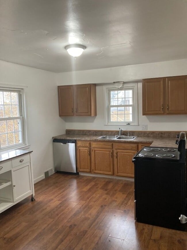 property at 4301 Sunset Blvd