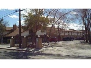 500 LINDEN in Reno, NV - Building Photo - Building Photo