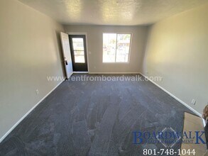 1453-1455-1455 2320 S in West Valley City, UT - Building Photo - Building Photo