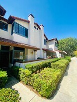 3664 Mission Mesa Way in San Diego, CA - Building Photo