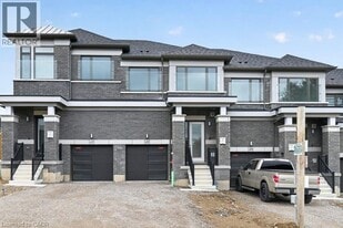 489 WOODSTOCK in Woodstock, ON - Building Photo
