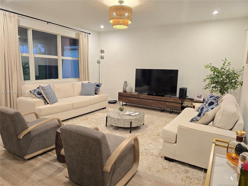 14045 Enzi Wy in Port St. Lucie, FL - Building Photo