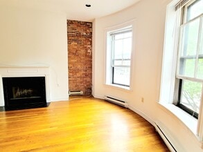 1750 Washington St, Unit 3 in Boston, MA - Foto de edificio - Building Photo