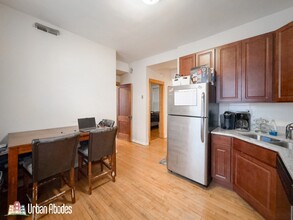 852 N Leavitt St in Chicago, IL - Building Photo - Building Photo
