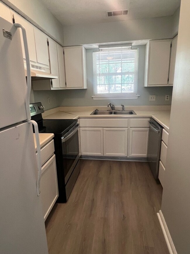 1035 Ash St Ext in Springfield, GA - Building Photo - Building Photo