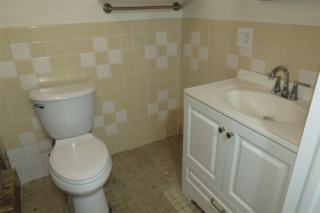 18 Palace Pl in Port Chester, NY - Building Photo - Building Photo