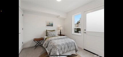 5808 17th Ave NW, Unit B in Seattle, WA - Building Photo - Building Photo