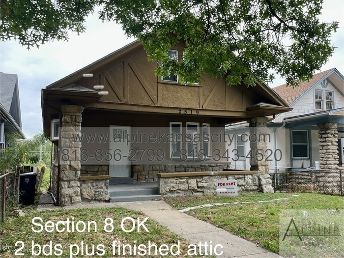 2519 College Ave in Kansas City, MO - Building Photo