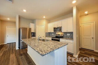 7423 Guadalupe Peak in San Antonio, TX - Building Photo - Building Photo