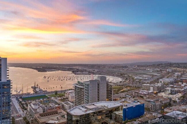 1331 Columbia St, Unit 3607 in San Diego, CA - Foto de edificio - Building Photo