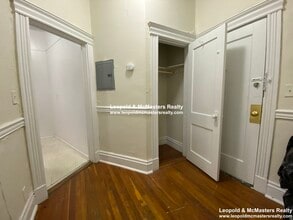 33 Walbridge St, Unit 3 in Boston, MA - Foto de edificio - Building Photo
