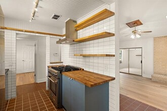 403 Flournoy Dr in Austin, TX - Building Photo - Building Photo