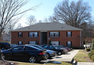 Campus II in Greensboro, NC - Foto de edificio - Building Photo