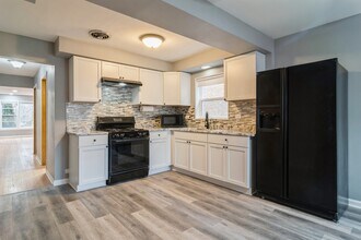 3916 N California Ave, Unit 2 in Chicago, IL - Building Photo - Building Photo