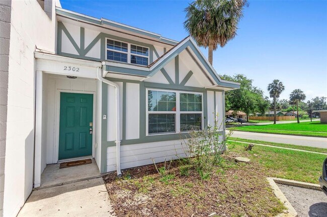 property at 2302 S Park Ave