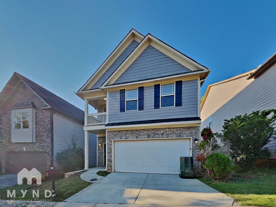 1620 Chattahoochee Ct in Atlanta, GA - Building Photo