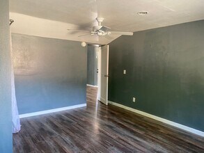 40094 Sunset Ln in San Jacinto, CA - Foto de edificio - Building Photo