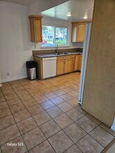 1344 E Windsor Rd, Unit A/front unit in Glendale, CA - Building Photo - Building Photo