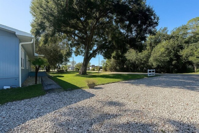 2531 Byron St in Orlando, FL - Building Photo - Building Photo