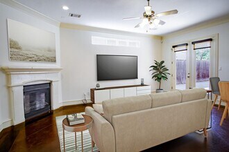 Luxurious Lower Greenville home walkable to shops & eateries in Dallas, TX - Building Photo - Building Photo