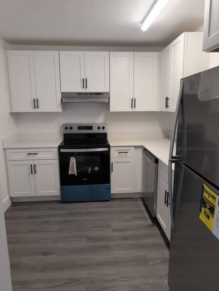 property at 2790 Somerset Dr