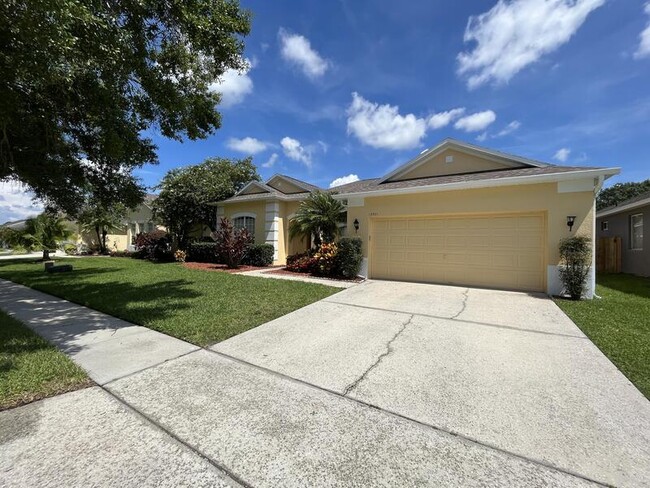 13521 Old Dock Rd in Orlando, FL - Foto de edificio - Building Photo