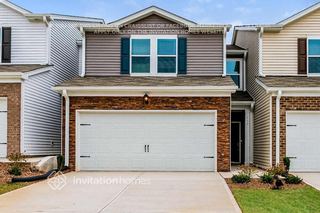 939 Greenville Wy in Knightdale, NC - Building Photo