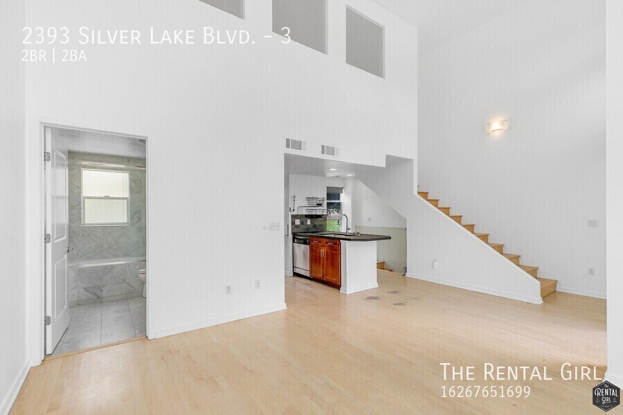 2393 Silver Lake Blvd in Los Angeles, CA - Foto de edificio
