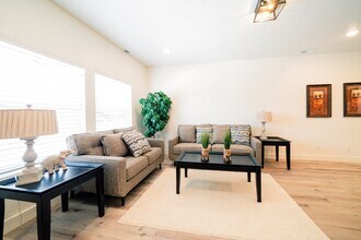 254 Spring Creek Pkwy in Providence, UT - Building Photo - Building Photo