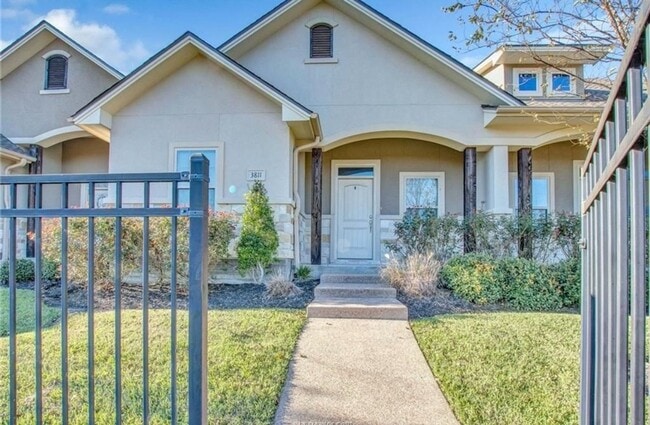 3811 Harvey Rd in College Station, TX - Building Photo - Building Photo