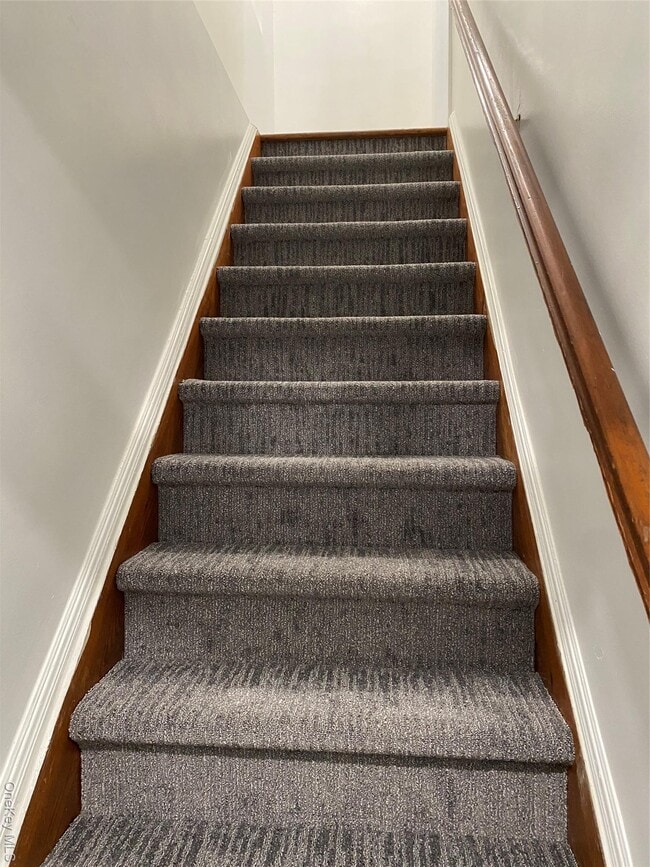 54 Eastwood Ave in Deer Park, NY - Building Photo - Building Photo