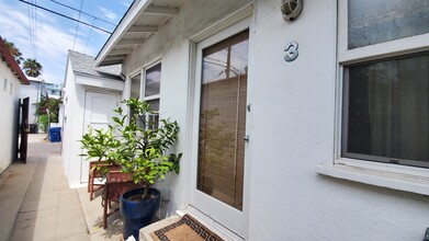 37 19th Ave, Unit #3 in Venice, CA - Building Photo - Building Photo