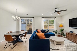 5128 Somerset Hill Ln in Charlotte, NC - Building Photo - Building Photo
