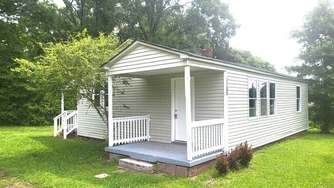 property at 3185 Flat Creek Rd