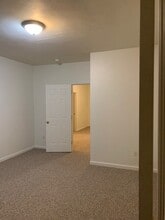 16 Pleasant St in Leroy, NY - Building Photo - Building Photo