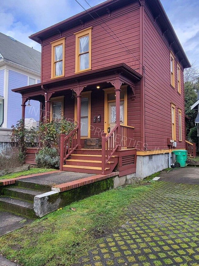 1911 SE Ankeny St in Portland, OR - Building Photo - Building Photo