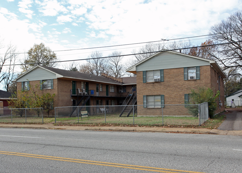 1553 N Hollywood St in Memphis, TN - Building Photo