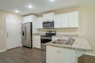 123 Villa Rd in Jesup, GA - Building Photo - Building Photo