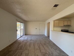 321 Inger Dr in Santa Maria, CA - Building Photo - Building Photo